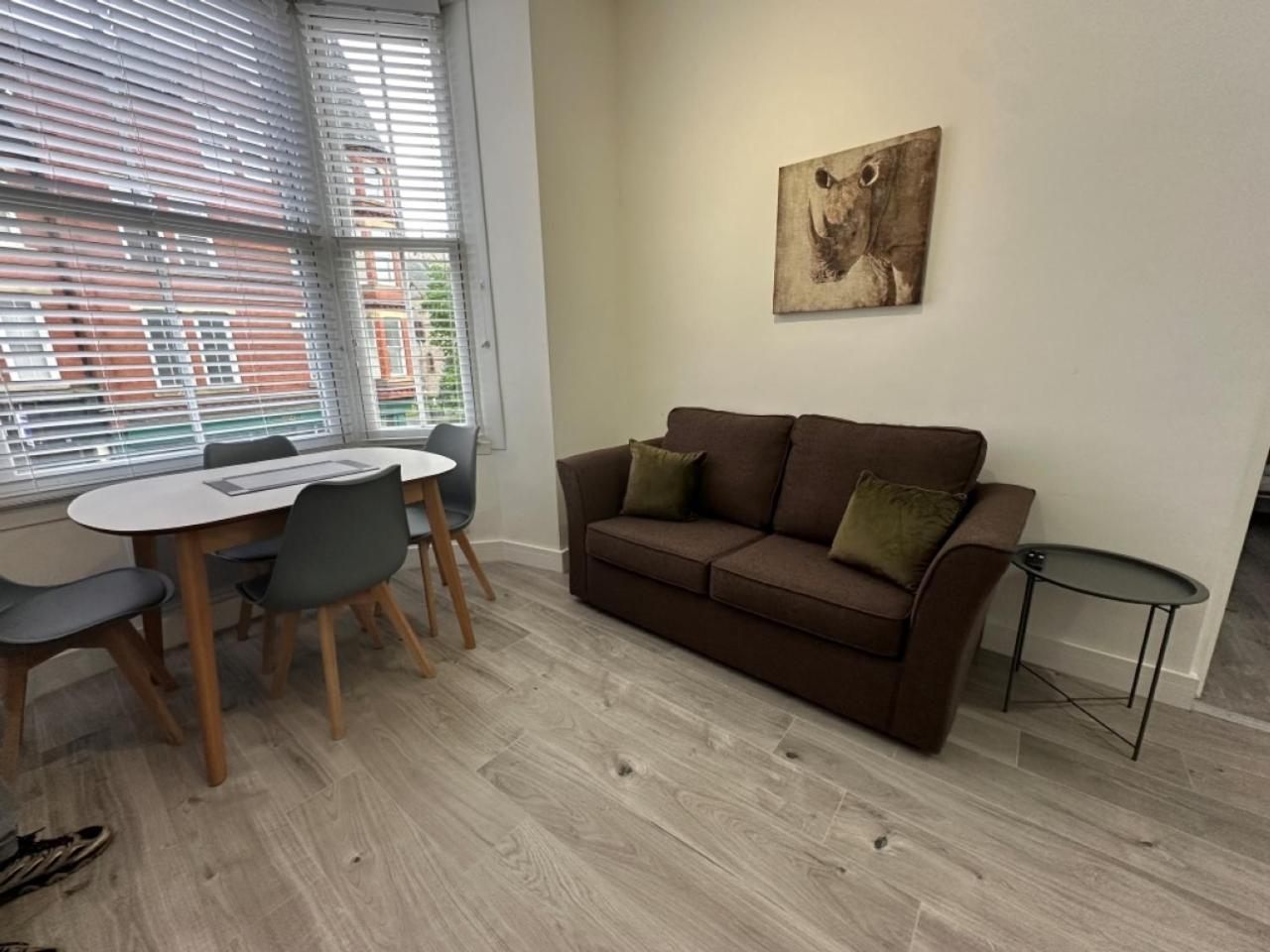 Studio Flat 2A Central Colwyn Bay Exterior photo